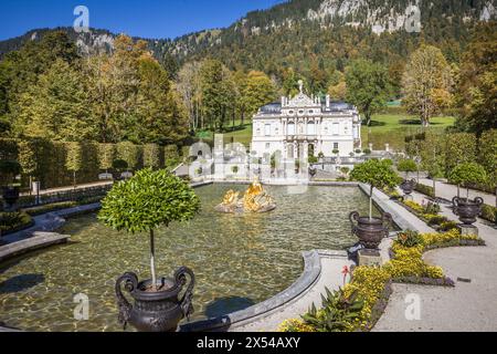 Geografia / viaggi, Germania, Baviera, Ettal, parterre acquatico e Castello di Linderhof, Ettal, Baviera, DIRITTI-AGGIUNTIVI-INFORMAZIONI-NON-DISPONIBILI Foto Stock