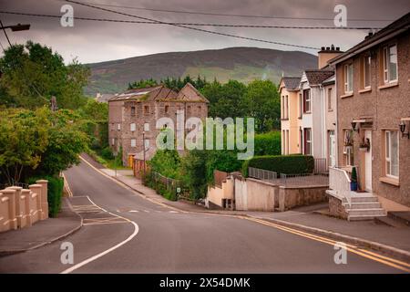 Vista delle strade di una piccola città. Foto Stock