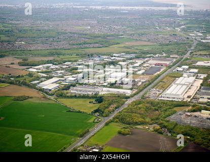Vista aerea della zona industriale di Kirkby, Liverpool, Inghilterra nord-occidentale, Regno Unito Foto Stock