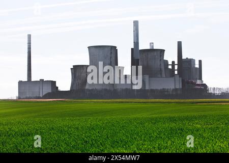 Centrale elettrica a lignite di Neurath, le unità Da A a e sono state chiuse e infine dismesse, Germania, Renania settentrionale-Vestfalia, Grevenbroich Foto Stock