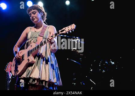 Italia 6 maggio 2024 NewDad live at Fabrique Milano © Andrea Ripamonti / Alamy Foto Stock