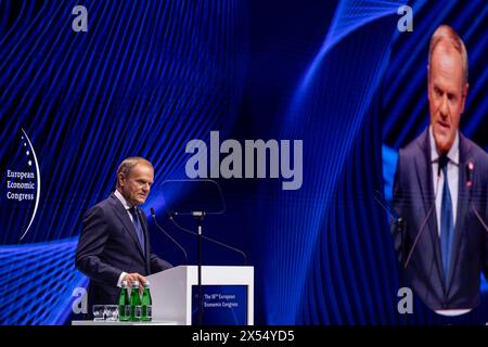 Katowice, Varsavia, Polonia. 7 maggio 2024. Il primo ministro della Repubblica di Polonia Donald Tusk interviene durante l'inaugurazione del XVI Congresso economico europeo (CEE) presso il Centro Congressi Internazionale di Katowice, in Polonia. (Credit Image: © Maciek Jazwiecki/ZUMA Press Wire) SOLO PER USO EDITORIALE! Non per USO commerciale! Foto Stock