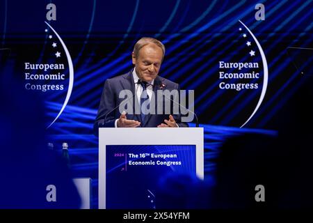 Katowice, Varsavia, Polonia. 7 maggio 2024. Il primo ministro della Repubblica di Polonia Donald Tusk interviene durante l'inaugurazione del XVI Congresso economico europeo (CEE) presso il Centro Congressi Internazionale di Katowice, in Polonia. (Credit Image: © Maciek Jazwiecki/ZUMA Press Wire) SOLO PER USO EDITORIALE! Non per USO commerciale! Foto Stock