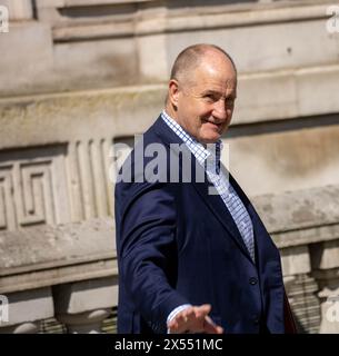 Londra, Regno Unito. 7 maggio 2024. Kevin Hollinrake, ministro delle poste, lascia l'ufficio del gabinetto di Londra. Crediti: Ian Davidson/Alamy Live News Foto Stock