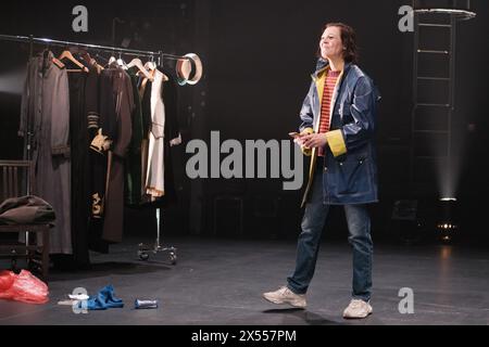 L'attrice Elisabet Gelabert si esibisce durante la presentazione di Lady Anne, della compagnia Shakespeare: Richard III al Teatro Abadia di Madrid Foto Stock