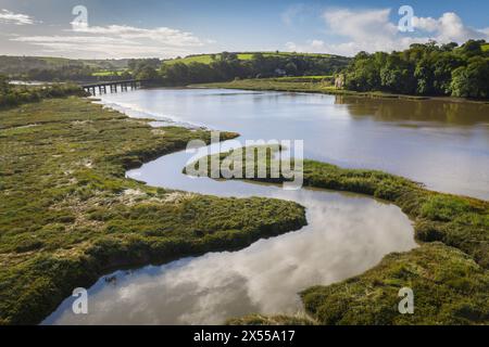 Iron Bridge sull'estuario di Torridge vicino a Bideford, Devon, Inghilterra. Autunno (settembre) 2021. Foto Stock