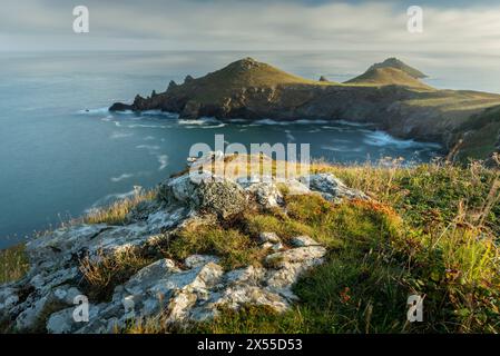 Rumps Point vicino a Padstow, sulla costa settentrionale della Cornovaglia, Inghilterra. Autunno (settembre) 2021. Foto Stock