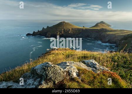 Rumps Point vicino a Padstow, sulla costa settentrionale della Cornovaglia, Inghilterra. Autunno (settembre) 2021. Foto Stock