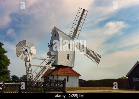 Mulino a vento Thorpness, Suffolk, Regno Unito Foto Stock