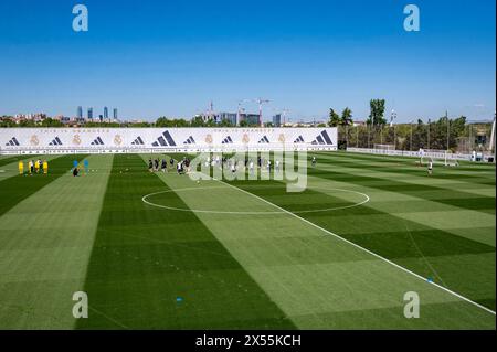 Valdebebas, Madrid, Spagna. 7 maggio 2024. MADRID, SPAGNA - 7 MAGGIO: Una visione generale del campo durante la sessione di allenamento e la conferenza stampa del Real Madrid in vista della semifinale di UEFA Champions League contro il Bayern Munchen al Ciudad Real Madrid il 7 maggio 2024 a Valdebebas, Spagna. (Credit Image: © Alberto Gardin/ZUMA Press Wire) SOLO PER USO EDITORIALE! Non per USO commerciale! Foto Stock