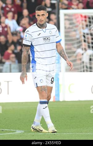 Salerno, Italia. 6 maggio 2024. Gianluca Scamacca dell'Atalanta BC guarda durante la partita di serie A tra US Salernitana 1919 e Bologna FC allo Stadio Arechi il 6 maggio 2024 a Salerno, italia punteggio finale 1-2 (foto di Agostino Gemito/Pacific Press/Sipa USA) Credit: SIPA USA/Alamy Live News Foto Stock