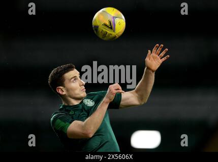 Foto del file datata 11-01-2021 di Paul Hanlon. Paul Hanlon e Lewis Stevenson, una coppia di lunga data dell'Hibernian, devono lasciare il club alla fine della stagione. Data di pubblicazione: Martedì 7 maggio 2024. Foto Stock