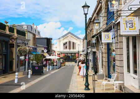 Rue du Maréchal Leclerc, Dinard, Costa Smeralda, Côtes d'Armor Bretagna, Bretagne, Francia Foto Stock