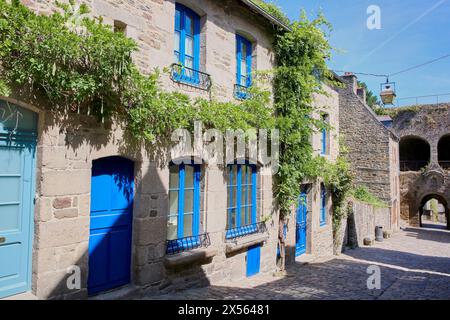 Rue du Jerzual, Dinan, Bretagne, Bretagna Francia Foto Stock