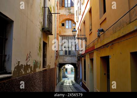 Via della città di Iglesias, Sardegna, Italia Foto Stock