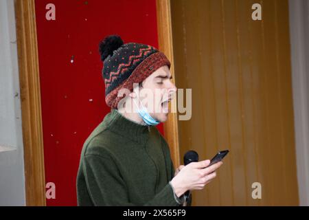 Il gruppo QUB Palestine Assembly occupa l'edificio Lanyon della Queens University Belfast, Regno Unito 07/05/2024 gli studenti della Queens University Belfast occupano l'edificio Lanyon in Palestina protesta solidale Belfast Irlanda del Nord credito:HeadlineX/Alamy Live News Foto Stock