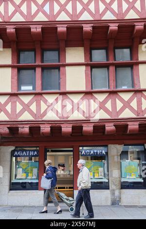 Rue Kéréon, Quimper, Bretagne, Bretagna Francia Foto Stock