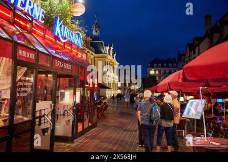 Hotel de Ville, Rue Champeaux, Troyes, Regione Champagne-Ardenne, Aube, Francia, Europa Foto Stock