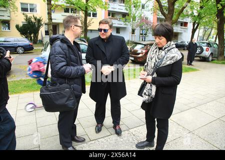 Francis Fulton-Smith bei der Trauerfeier für Fritz Wepper in der Herz Jesu Kirche in München-Neuhausen. München, 10.04.2024 Foto Stock