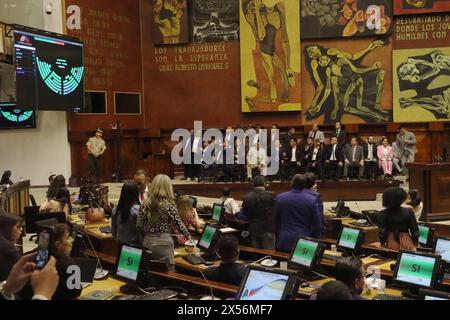 ASAMBLEA ALCALDES LEY GOBIERNOS AUTONOMOS Quito, martedì 7 maggio 2024 la Plenaria dell'Assemblea ha ricevuto i sindaci e i prefetti del paese, in commissione generale, prima del trattamento del secondo dibattito della legge dell'assemblea dei governi autonomi Henry Kronfle, Rolando Enriquez API Quito Pichincha Ecuador POL ASSEMBLEA SINDACI GOVERNI AUTONOMI legge fe02e76406eacab6230b1a7df1cd4672 Copyright: xROLANDOxENRIQUEZx Foto Stock