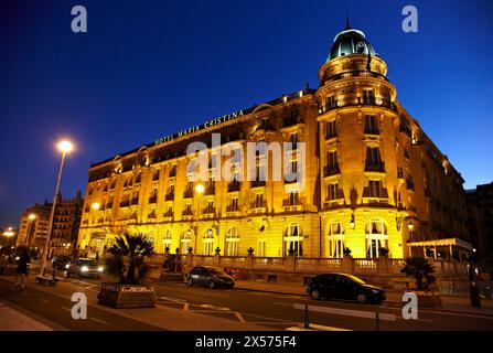 María Cristina Hotel e dell'Urumea River. San Sebastián. Euskadi. Spagna Foto Stock