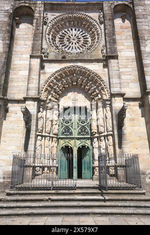 Chiesa di San MartiÒo, Noia, provincia di CoruÒa, Galizia, Spagna. Foto Stock