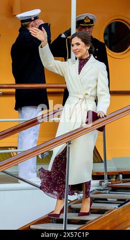 Stoccolma, Schweden. 7 maggio 2024. La Regina Maria dopo il ricevimento lascia il Dannebrog a Stocholm il 2° e ultimo giorno della visita di stato in Svezia credito: Albert Nieboer POINT THE VUE OUT/dpa/Alamy Live News Foto Stock