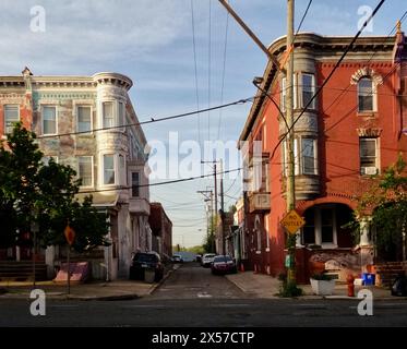 Case a Filadelfia, in zona Strawberry Mansion a Natrona e Oxford Street. Foto Stock