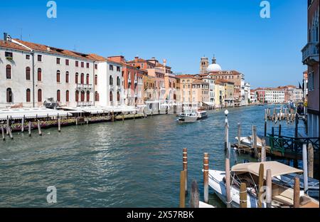 Canal grande, cupola posteriore della chiesa di San Simeon piccolo, Venezia, Veneto, Italia Foto Stock