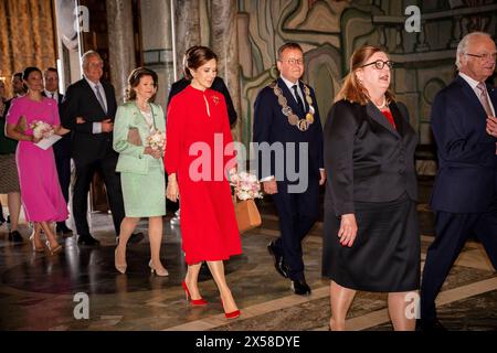 Re Carlo XVI Gustavo, la regina Maria, la regina Silvia e la principessa ereditaria Vittoria arrivano per la colazione ufficiale della città di Stoccolma presso il municipio, martedì 7 maggio 2024. Anche la coppia reale svedese, la coppia della principessa ereditaria e il principe Carlo Filippo e la principessa Sofia partecipano alla colazione. Lunedì e martedì, la coppia reale danese fa la sua prima visita di stato in Svezia. Durante la visita di stato, la coppia reale incontrerà, tra le altre cose, gli astronauti danesi e svedesi, visiterà la stazione della flotta Berga e la cena di gala presso il Palazzo reale. (Foto: IDA Marie Odgaard/Ritzau Scanpix) Foto Stock