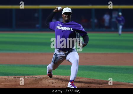 Città del Messico, Ciudad de Mexico, Messico. 7 maggio 2024. Miguel Romero 23° di Conspiradores de Queretaro ha affrontato Diablos Rojos durante una partita della Mexican Baseball League (LMB) tra Conspiradores de Queretaro e Diablos Rojos del México, allo stadio Alfredo Harp HelÃº. Red Devils sconfigge i cospiratori 3-2. (Credit Image: © Carlos Santiago/eyepix via ZUMA Press Wire) SOLO PER USO EDITORIALE! Non per USO commerciale! Foto Stock