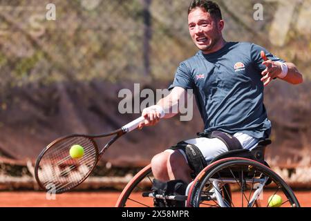 Antalya, Turchia, 8 maggio 2024. Alfie Hewitt dalla Gran Bretagna è in azione durante la Tennis Wheelchair World Team Cup 2024. Crediti fotografici: Frank Molter/Alamy Live news Foto Stock