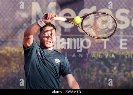 Antalya, Turchia, 8 maggio 2024. Alfie Hewitt dalla Gran Bretagna è in azione durante la Tennis Wheelchair World Team Cup 2024. Crediti fotografici: Frank Molter/Alamy Live news Foto Stock