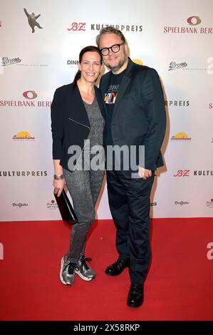 Ulrike Frank mit Ehemann Marc Schubring bei der Verleihung des 30. B.Z. Kulturpreises 2024 m Theater am Potsdamer Platz. Berlino, 07.05.2024 Foto Stock