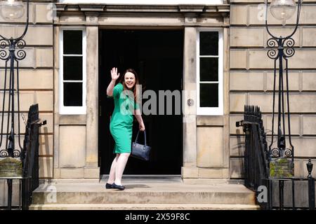 Kate Forbes arriva a Bute House, Edimburgo, dopo che John Swinney, da poco nominato primo ministro della Scozia, ha prestato giuramento alla Corte di sessione. Data foto: Mercoledì 8 maggio 2024. Foto Stock