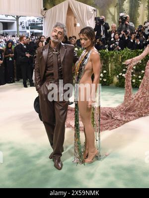 6 maggio 2024, New York, New York, USA: Taika Waititi e Rita ora partecipano al Met Gala 2024 che celebra Sleeping Beauties: Reawakening Fashion al Metropolitan Museum of Art di New York. (Credit Image: © Photo Image Press via ZUMA Press Wire) SOLO PER USO EDITORIALE! Non per USO commerciale! Foto Stock