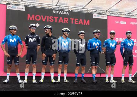 Novara, Italia. 6 maggio 2024. Movistar Team durante la terza tappa - Novara-Fossano, giro d'Italia a Novara, Italia, 6 maggio 2024 credito: Agenzia fotografica indipendente/Alamy Live News Foto Stock