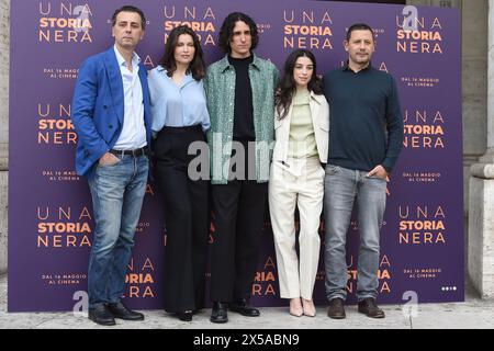 Roma, Italia. 8 maggio 2024. Il cast partecipa alla photocall Movie una storia nera. Roma (Italia), 08 maggio 2024 credito: SIPA USA/Alamy Live News Foto Stock