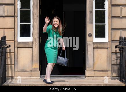 Kate Forbes arriva a Bute House, Edimburgo, dopo che John Swinney, da poco nominato primo ministro della Scozia, ha prestato giuramento alla Corte di sessione. Data foto: Mercoledì 8 maggio 2024. Foto Stock