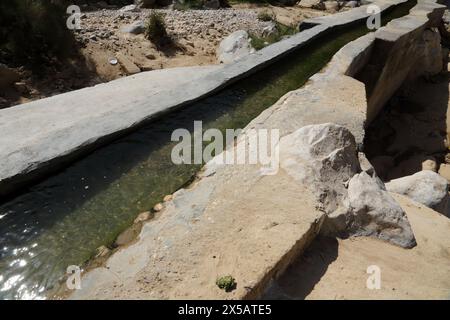 Sistema di irrigazione Wadi Bani Khalid Falaj Oman Foto Stock