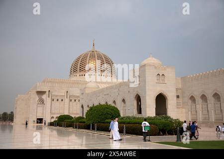 la grande moschea del sultano qaboos mascate oman, medio oriente Foto Stock