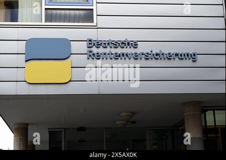 Colonia, Germania. 7 maggio 2024. Logo, tessera assicurativa tedesca credito: Horst Galuschka/dpa/Horst Galuschka dpa/Alamy Live News Foto Stock