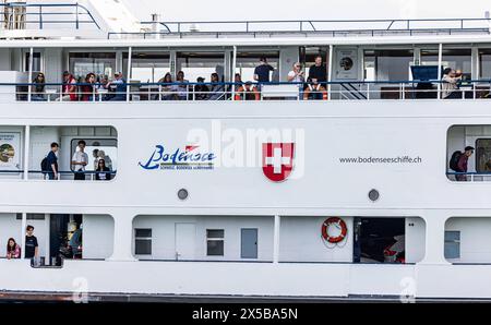 Autofähre Romanshorn die Autofähre Romanshorn kommt aus Friedrichshafen und steuert den Hafen Romanshorn AN. Romanshorn, Schweiz, 21.05.2023 *** Romanshorn il traghetto Romanshorn arriva da Friedrichshafen e si dirige verso il porto di Romanshorn Romanshorn, Svizzera, 21 05 2023 Foto Stock