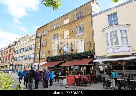 Sul Titanic Trail a Southampton al pub Grapes, dove i tre fratelli Slade, membri dell'equipaggio, hanno soggiornato qui e sono arrivati troppo tardi per andare in barca. Foto Stock