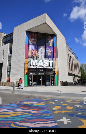 MAST Mayflower Studios, il principale teatro di produzione di Southampton e un centro culturale multi-arte per tutta la comunità, sopra Bar Street, Regno Unito Foto Stock