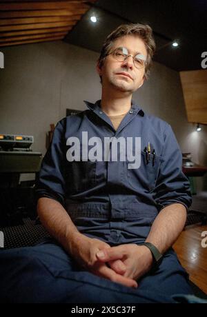 Il musicista e ingegnere del suono Steve Albini presso gli studi Electrical audio di Chicago, Illinois, il 20 settembre 2006. Foto Stock