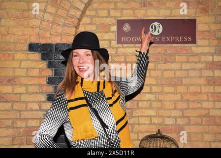Eva Maehl Moderatorin Muenchen 08.05.2024 Olympia Park Kleine Olympiahalle -Harry Potter VIP Ausstellung-Eroeffnung Muenchen *** Eva Maehl Presenter Monaco 08 05 2024 Olympic Park Small Olympic Hall Harry Potter VIP Exhibition Opening Monaco di Baviera Foto Stock