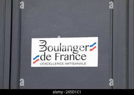 Bordeaux , Francia - 04 29 2024 : marchio Boulanger de france logo e testo del cartello facciata d'ingresso panetteria francese tradizionale officia del pane Foto Stock