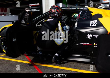 ANDRADE Rui (ang), TF Sport, Corvette Z06 GT3.R, ritratto durante la 6 ore di TotalEnergies 2024 di Spa-Francorchamps, 3° round del Campionato Mondiale Endurance 2024, dall'8 all'11 maggio 2024 sul circuito di Spa-Francorchamps a Stavelot, Belgio - foto Joao Filipe/DPPI credito: DPPI Media/Alamy Live News Foto Stock