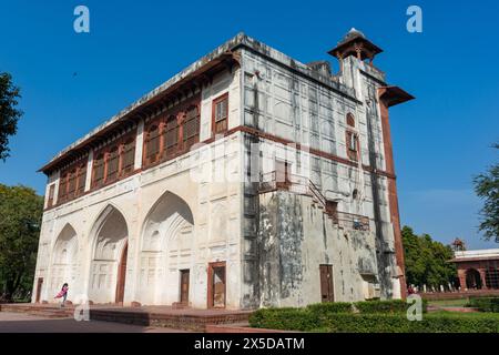 VECCHIA DELHI, INDIA - 3 NOVEMBRE 2022: Il Naubat Khana o Naqqar Khana Foto Stock